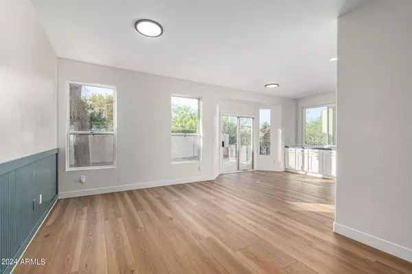 4922 E MONTE Way, Phoenix, AZ 85044