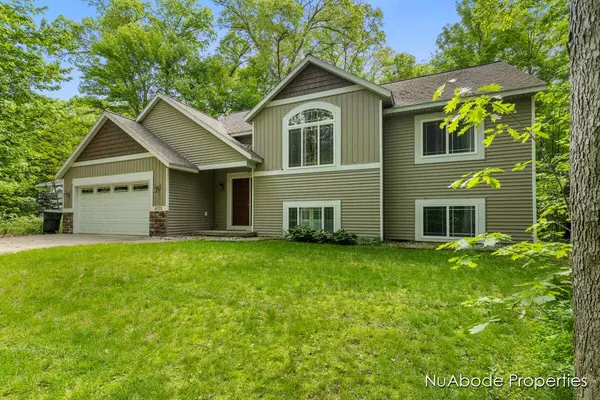 4039 Otuna Drive, Dorr, MI 49323