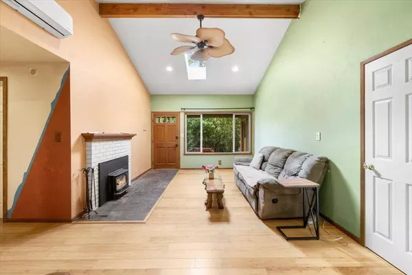 145 Union St, Ashland, OR 97520