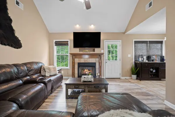 1272 Morstead Dr, Clarksville, TN 37042