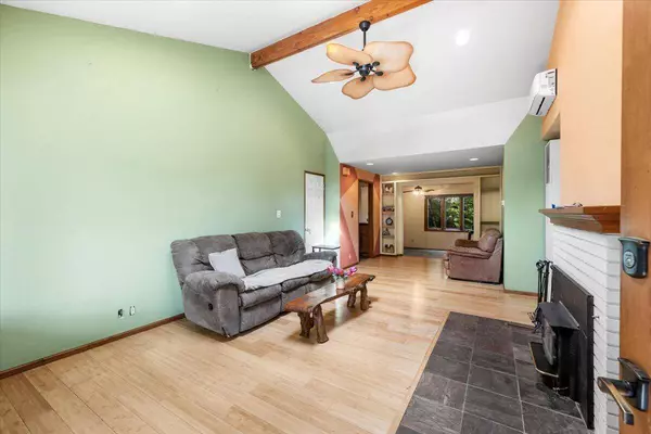 145 Union St, Ashland, OR 97520