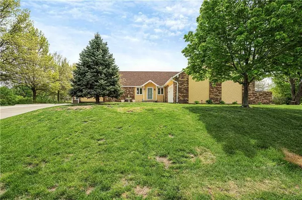 20125 W 119th ST, Olathe, KS 66061