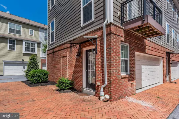 131 RUTLEDGE ALY, Mechanicsburg, PA 17050