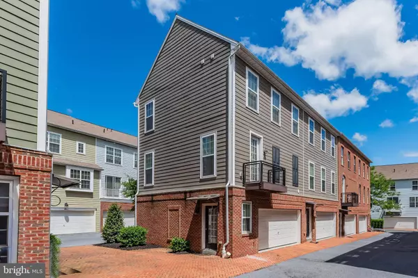 131 RUTLEDGE ALY, Mechanicsburg, PA 17050