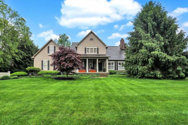 9045 Mallard Point, Zionsville, IN 46077