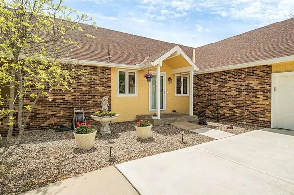 20125 W 119th ST, Olathe, KS 66061