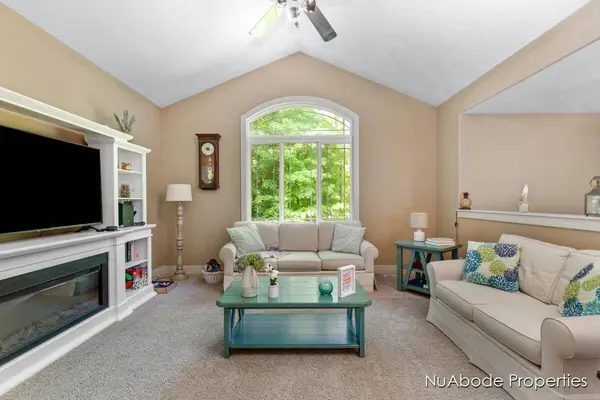 4039 Otuna Drive, Dorr, MI 49323