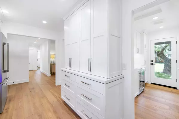 4079 Las Pasas WAY, Sacramento, CA 95864