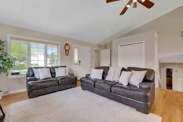 5483 Quarry Hill Drive, Fitchburg, WI 53711