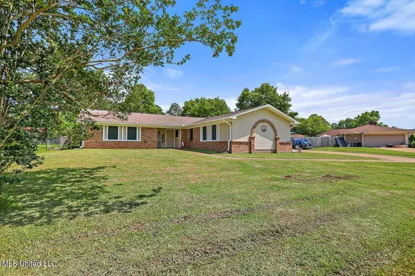 630 Bruin Avenue, Pearl, MS 39208
