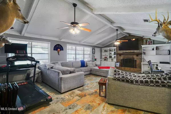 630 Bruin Avenue, Pearl, MS 39208