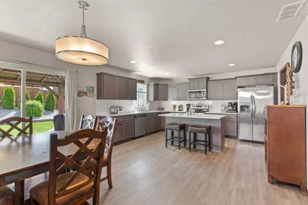 10115 W 9th Ave, Airway Heights, WA 99224