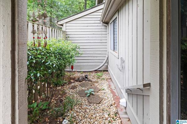 3806 WINDHOVER CIRCLE #3, Birmingham, AL 35216