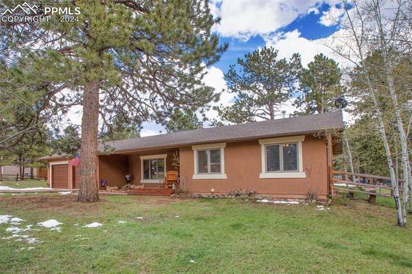 1851 Navajo TRL, Woodland Park, CO 80863