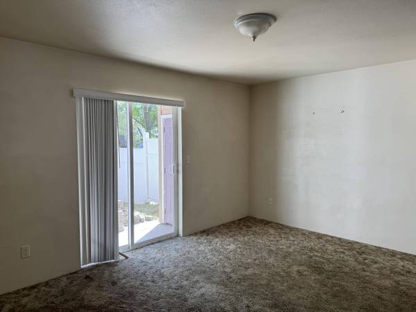 2030 Brookhurst St #40, Medford, OR 97504