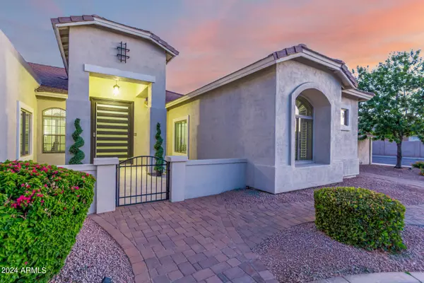 913 E ELMWOOD Place, Chandler, AZ 85249