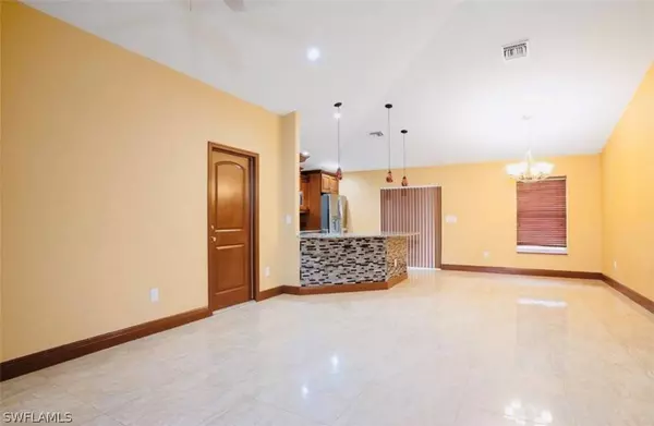 3423 30th ST W, Lehigh Acres, FL 33971