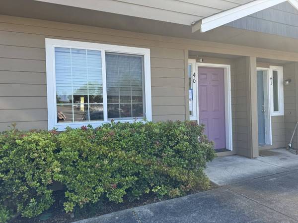 2030 Brookhurst St #40, Medford, OR 97504