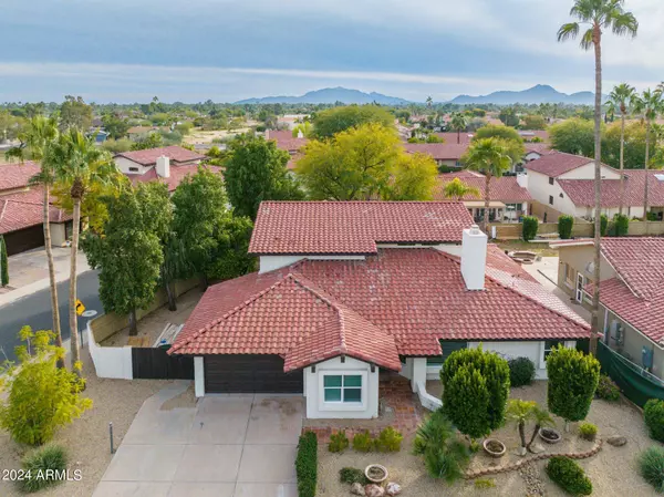 5731 E CLAIRE Drive, Scottsdale, AZ 85254