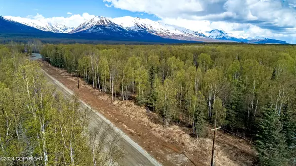 7935 N New Hope Farm RD, Wasilla, AK 99654