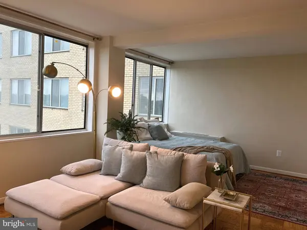 6641 WAKEFIELD DR #701, Alexandria, VA 22307