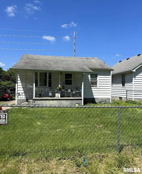 819 N DANIEL AVE, Springfield, IL 62702