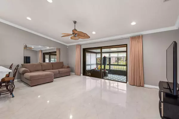 11 Flint WAY, Boynton Beach, FL 33426