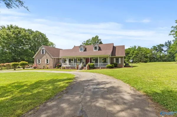 215 Water Tower Road, Somerville, AL 35670