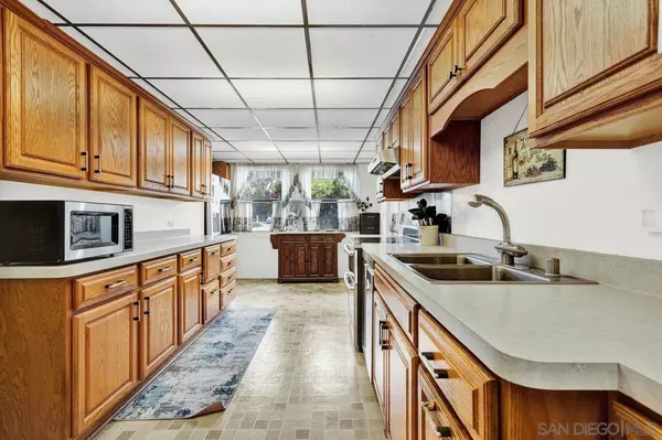 11254 Moreno Ave, Lakeside, CA 92040