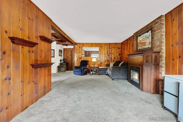 11254 Moreno Ave, Lakeside, CA 92040