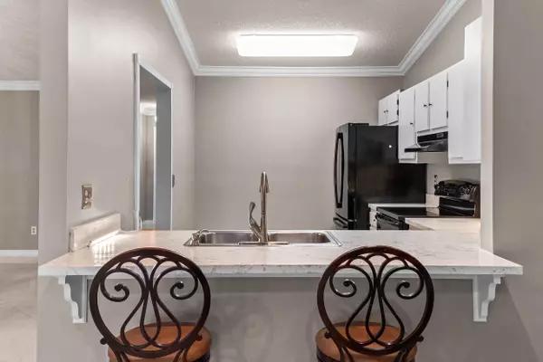 11 Flint WAY, Boynton Beach, FL 33426