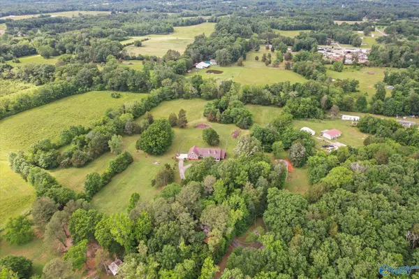 215 Water Tower Road, Somerville, AL 35670