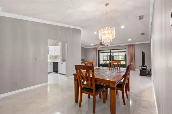 11 Flint WAY, Boynton Beach, FL 33426