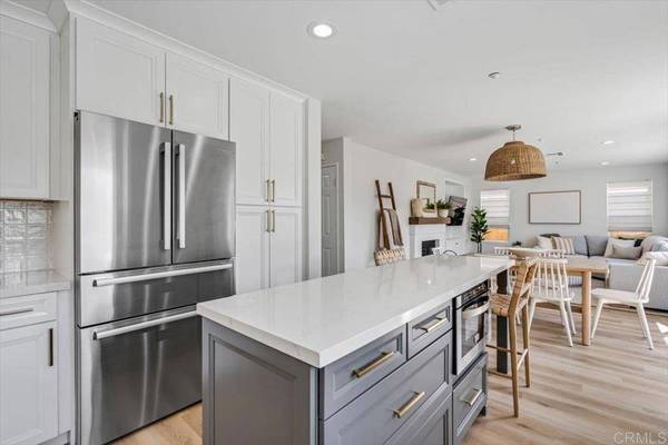 1731 Creekside LN, Vista, CA 92081