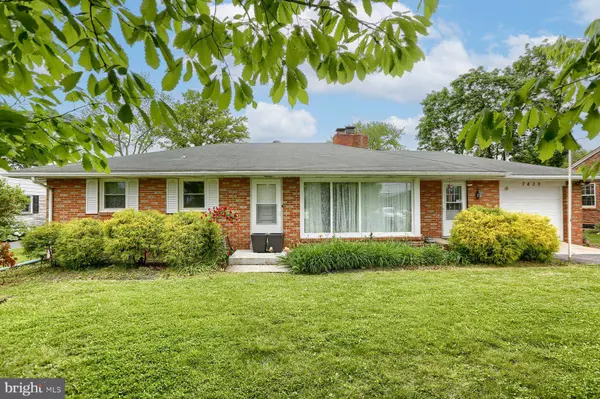 7439 LINCOLN HWY, Abbottstown, PA 17301