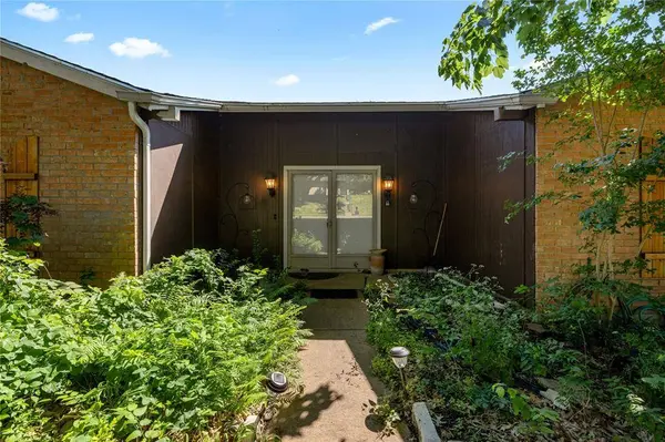 1828 Blossom Trail, Plano, TX 75074