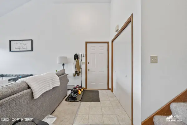 300 Beulah Circle CIR, Anchorage, AK 99504