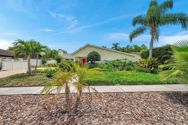 6914 WILLIAMS DR, Tampa, FL 33634