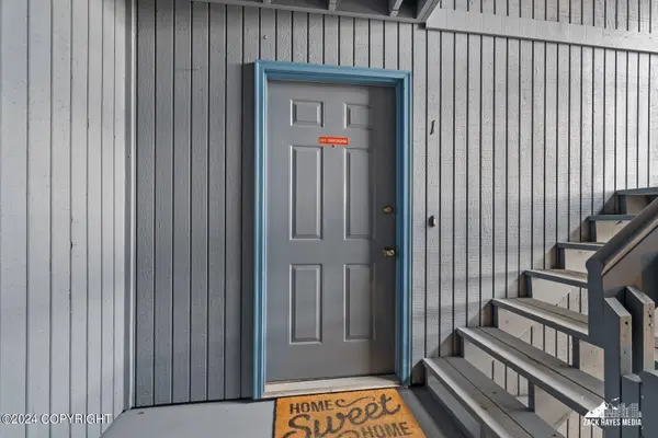 300 Beulah Circle CIR, Anchorage, AK 99504