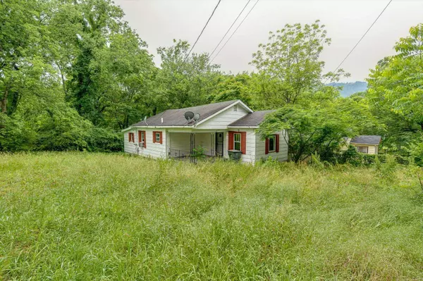 806 W 42nd St, Chattanooga, TN 37410