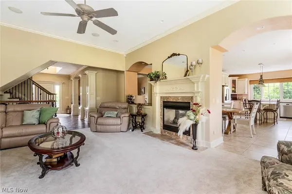 8181 Village CIR, Youngstown, OH 44514