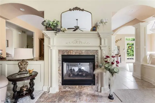 8181 Village CIR, Youngstown, OH 44514