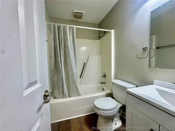 6482 Pittsfield DR, Fayetteville, NC 28303