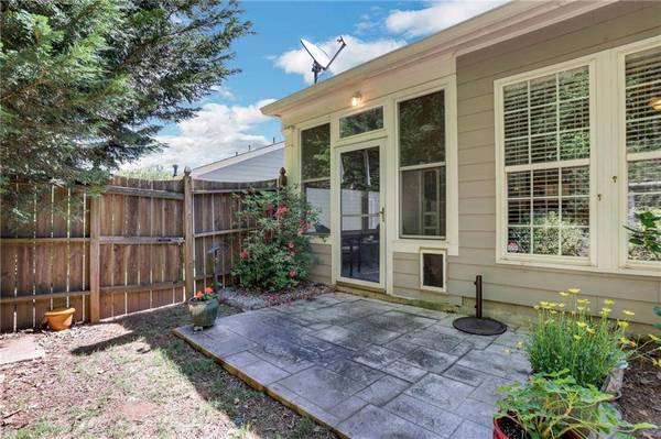 1395 Seneca AVE, Cumming, GA 30041