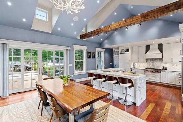 886 Hale Streert, Beverly, MA 01915