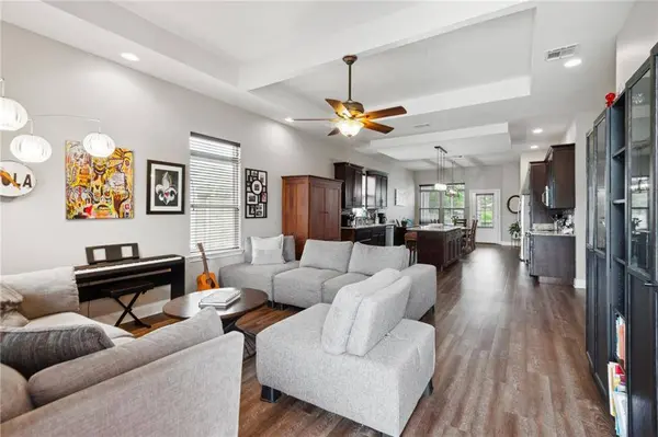 4330 FRENCHMEN ST, New Orleans, LA 70117