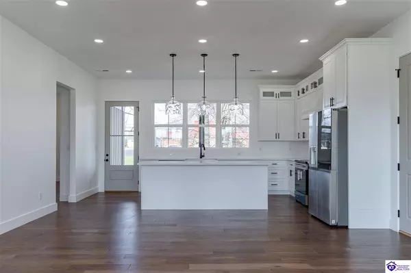 201 Plumpurdy Drive, Hodgenville, KY 42748