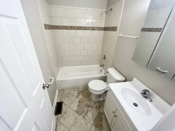 5742 W Woodgate Drive, Matteson, IL 60443