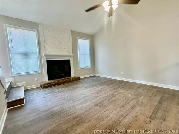 6482 Pittsfield DR, Fayetteville, NC 28303