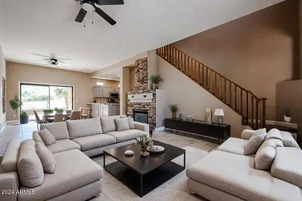 3027 E FREMONT Road, Phoenix, AZ 85042